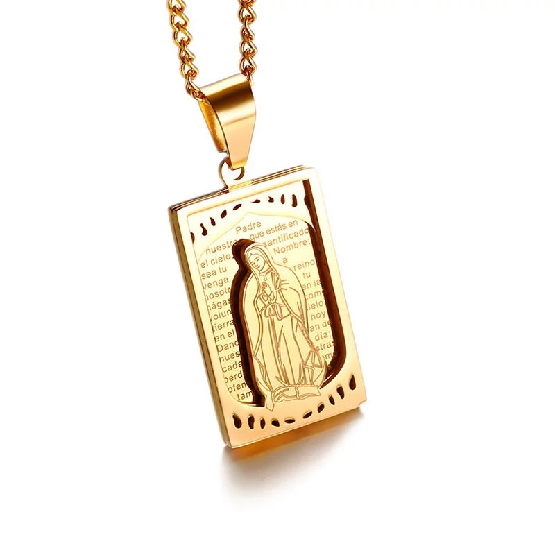 Padre y Madre Pendant + Chain in Gold